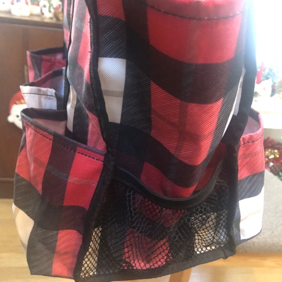Thirty-One Buffalo Plaid Tote bag/weekender - Picture 14 of 14
